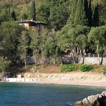 Beach Apartments Lovran Exterior photo